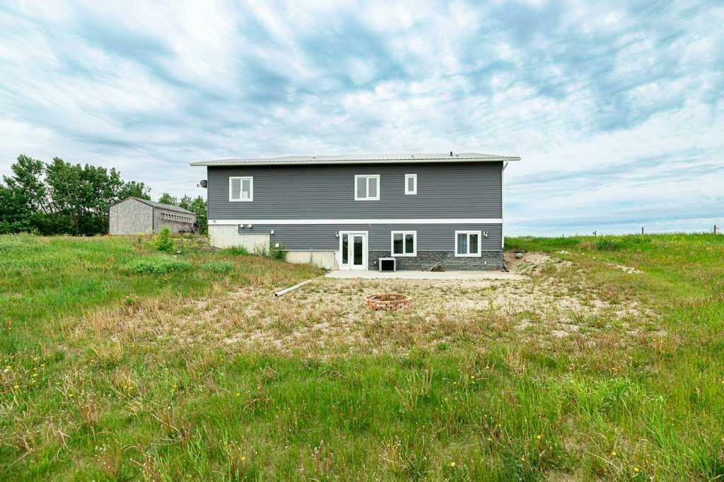 Property Photo:  34342 Scollard Road  AB T0J 0G0 