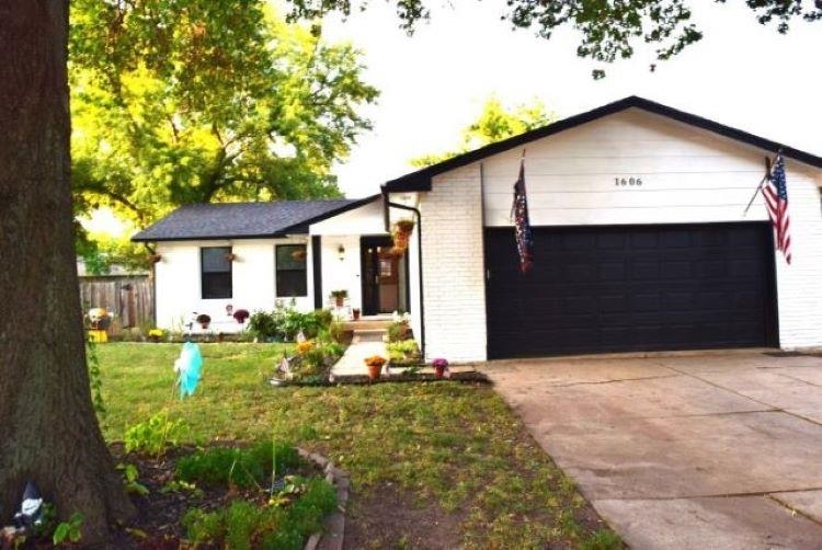 Property Photo:  1606 E Virginia St  KS 67037 