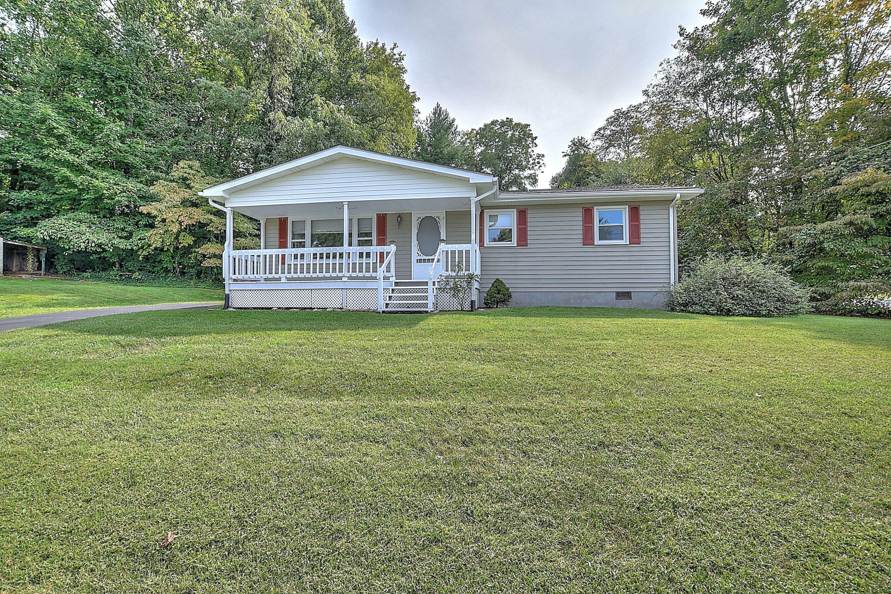 Property Photo:  2017 Elmwood Street  TN 37604 