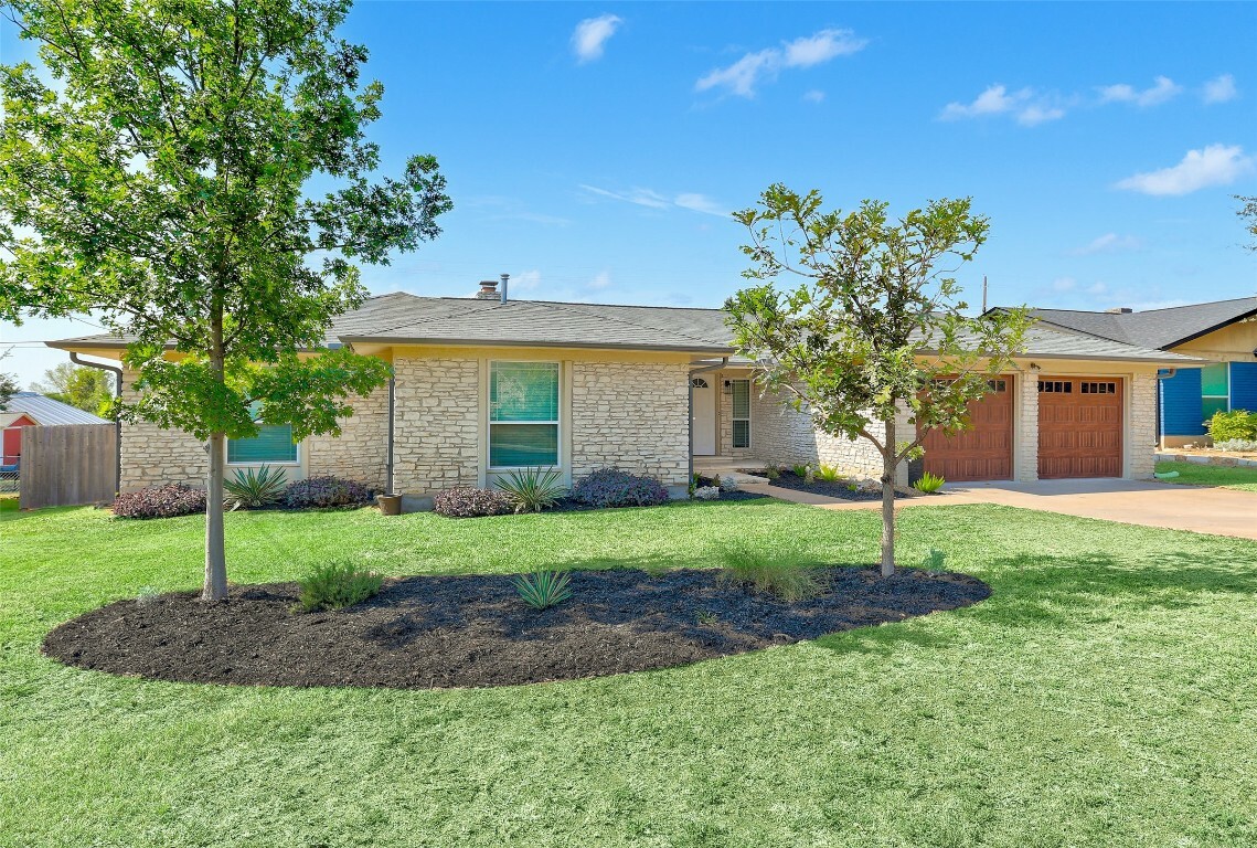 Property Photo:  2505 Harrowden Drive  TX 78727 