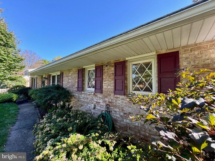 43 Oakwood Avenue  Mechanicsburg PA 17055 photo