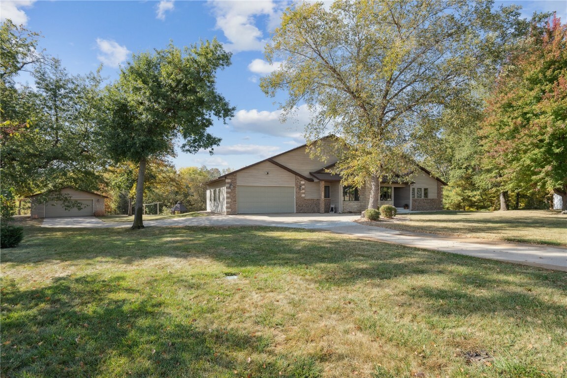 Property Photo:  2824 Hunt Trail  IA 52411 