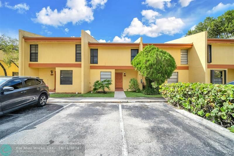 Property Photo:  1610 NW 93rd Ave 303  FL 33024 