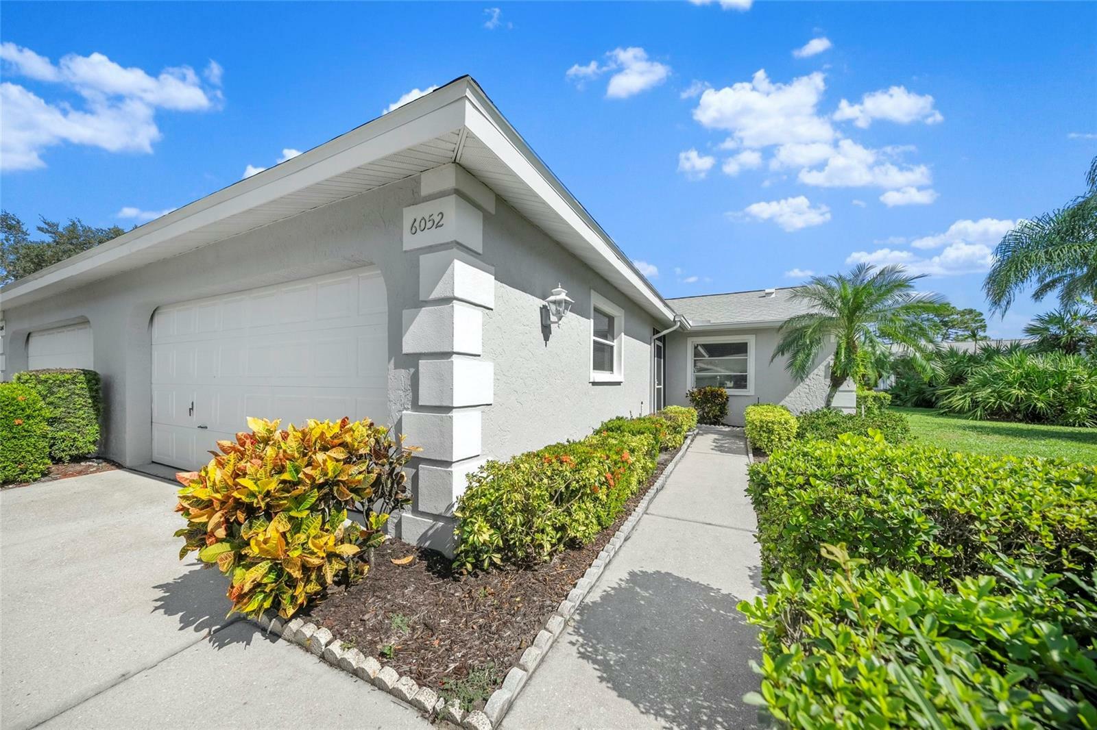 Property Photo:  6052 Bonaventure Place  FL 34243 