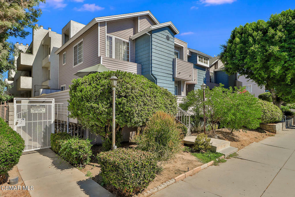 Property Photo:  20235 Keswick Street 115  CA 91306 