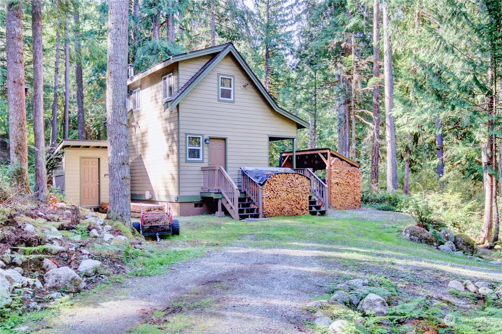 Property Photo:  63388 E Ross Place  WA 98267 