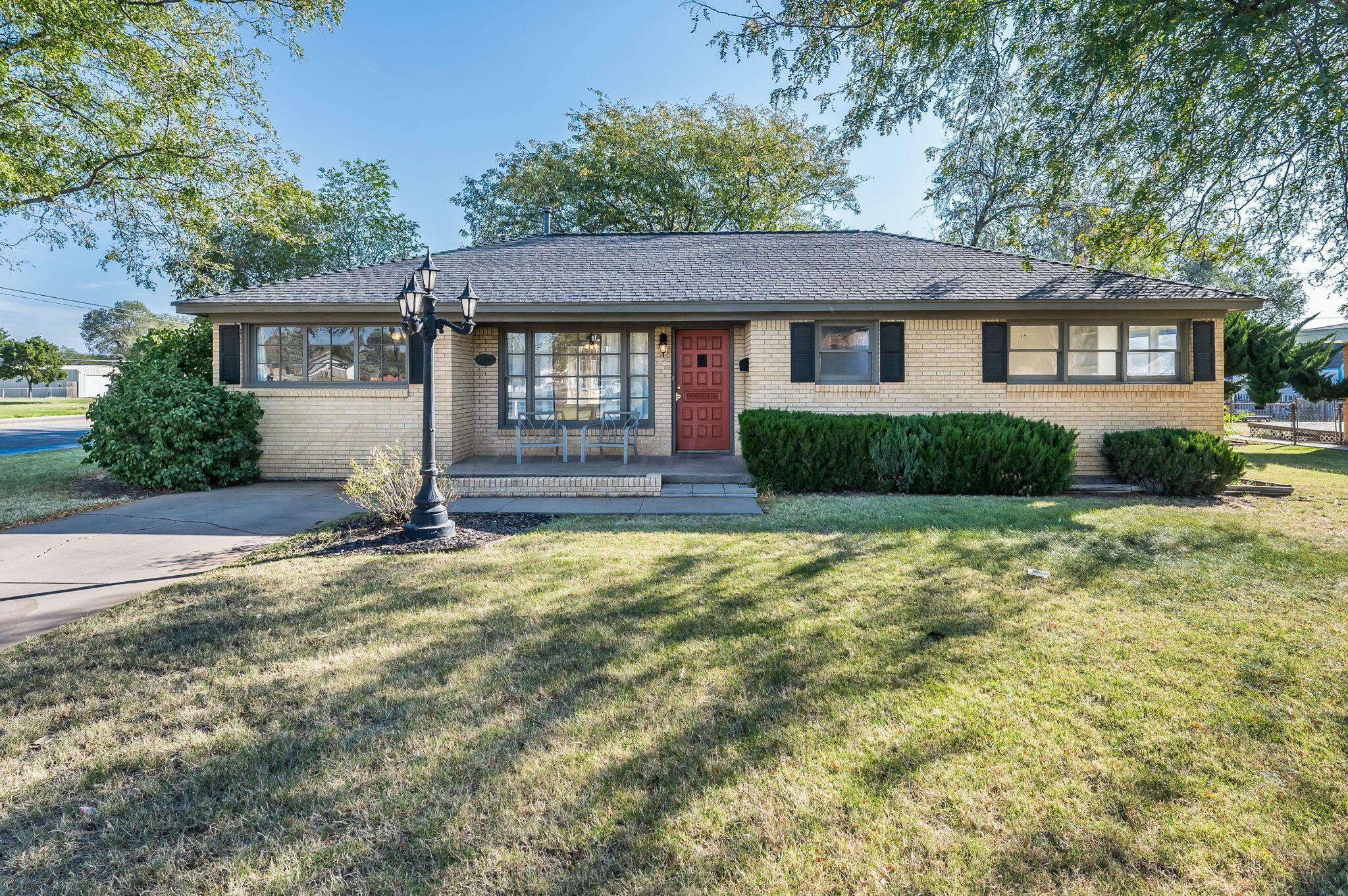 Property Photo: 1901 Alice Street TX 79106-4533
