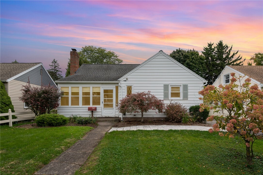 Property Photo:  152 Azalea Road  NY 14620 