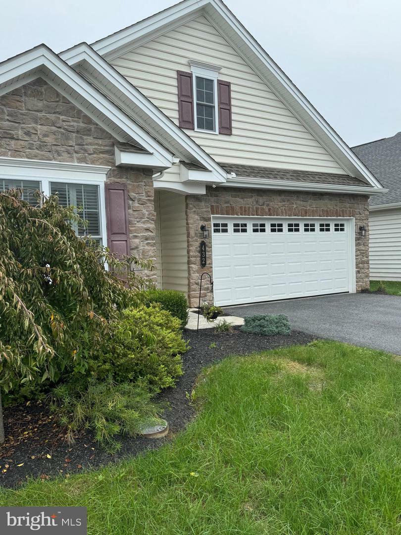 Property Photo:  432 General Drive  PA 17050 