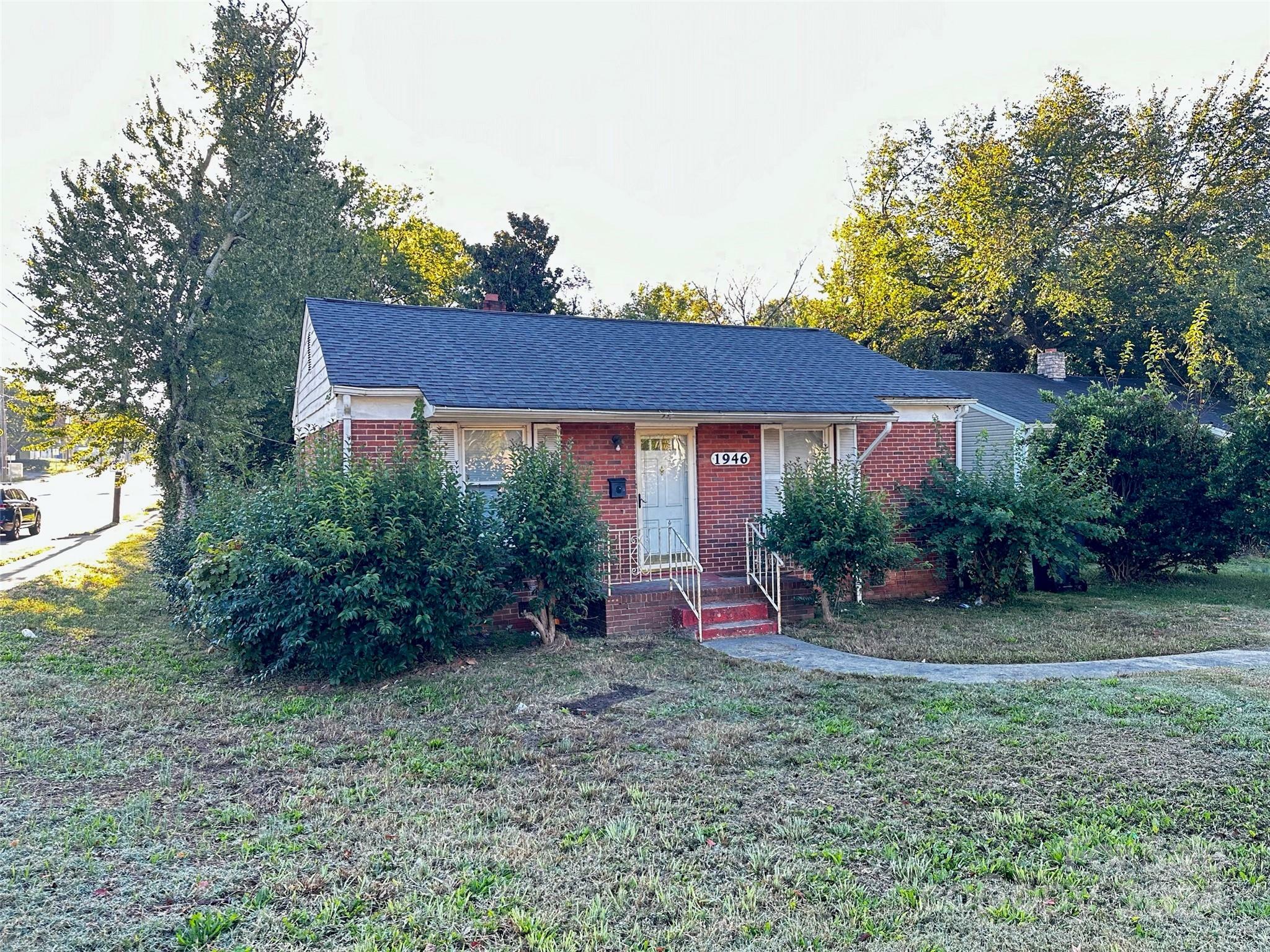 Property Photo:  1946 Academy Street  NC 28205 