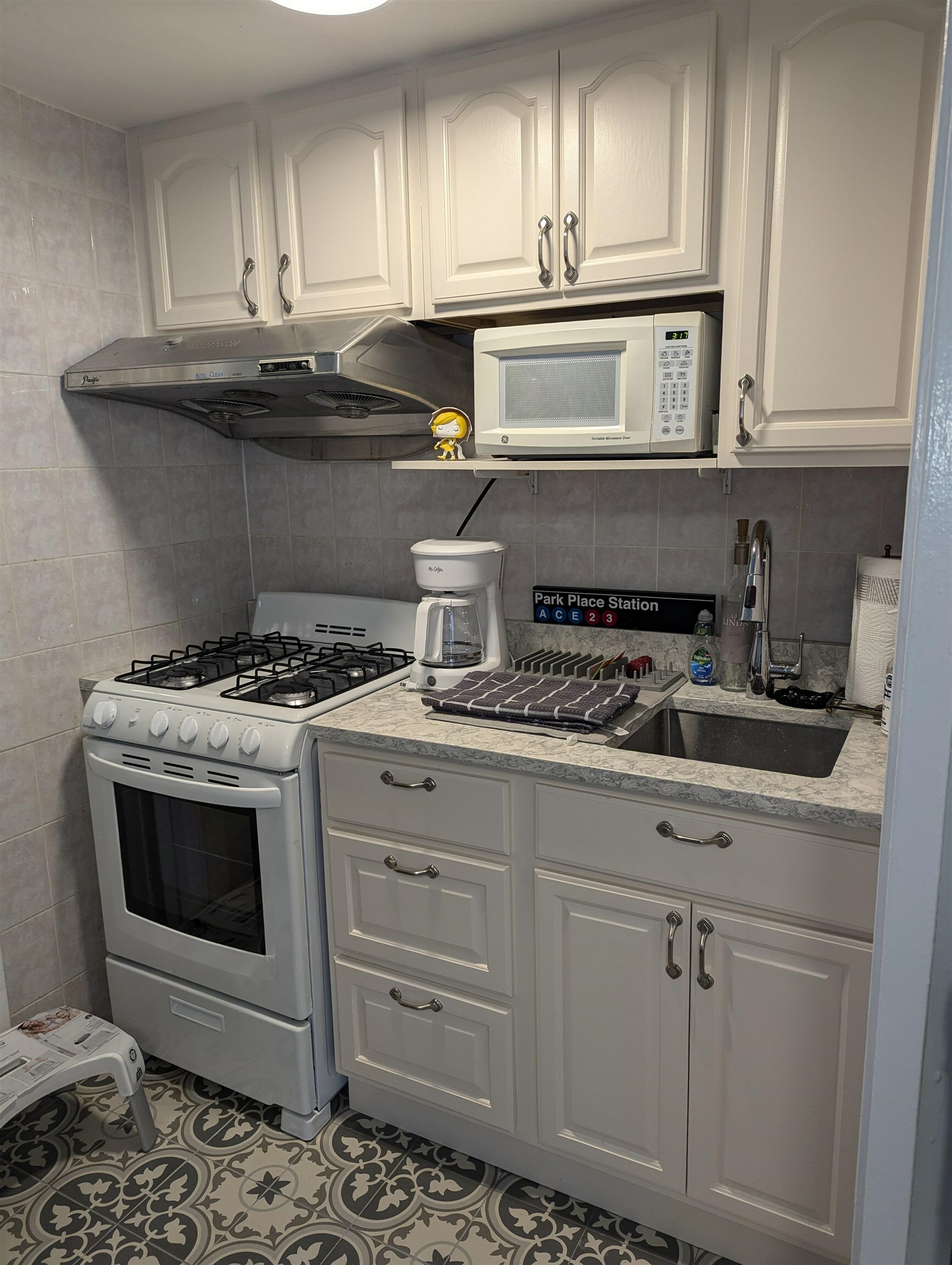 Property Photo:  410 Park Pl 3J  NJ 07024 