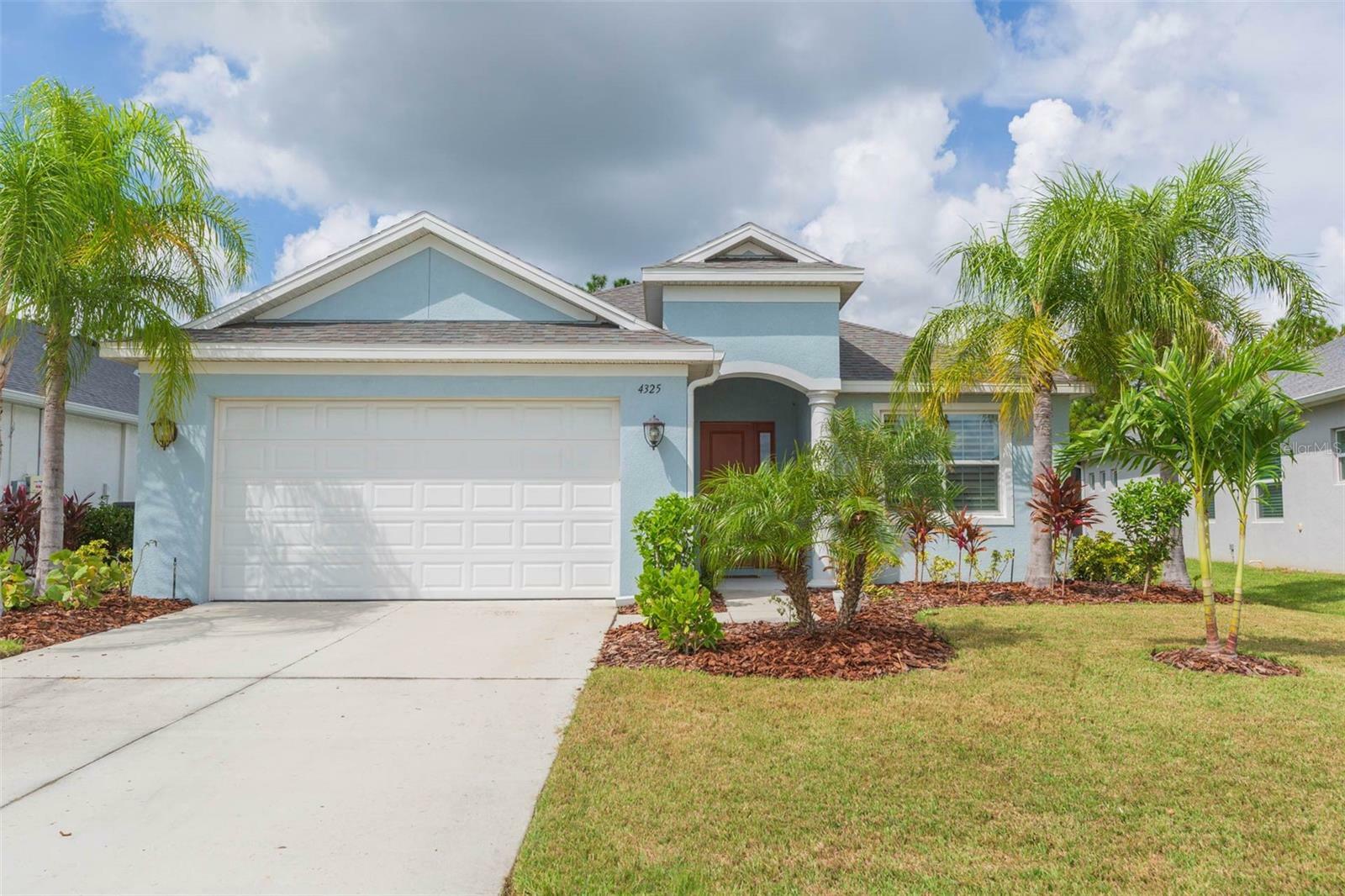 Property Photo:  4325 Renwick Drive  FL 34219 