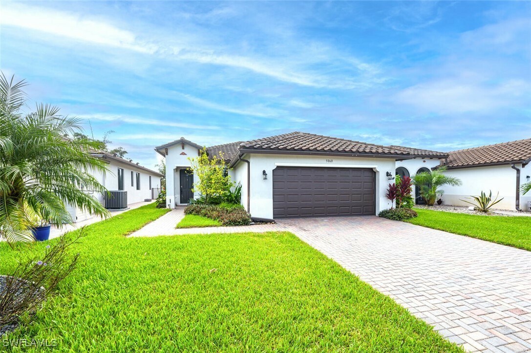 Property Photo:  5060 Arancia Lane  FL 34142 