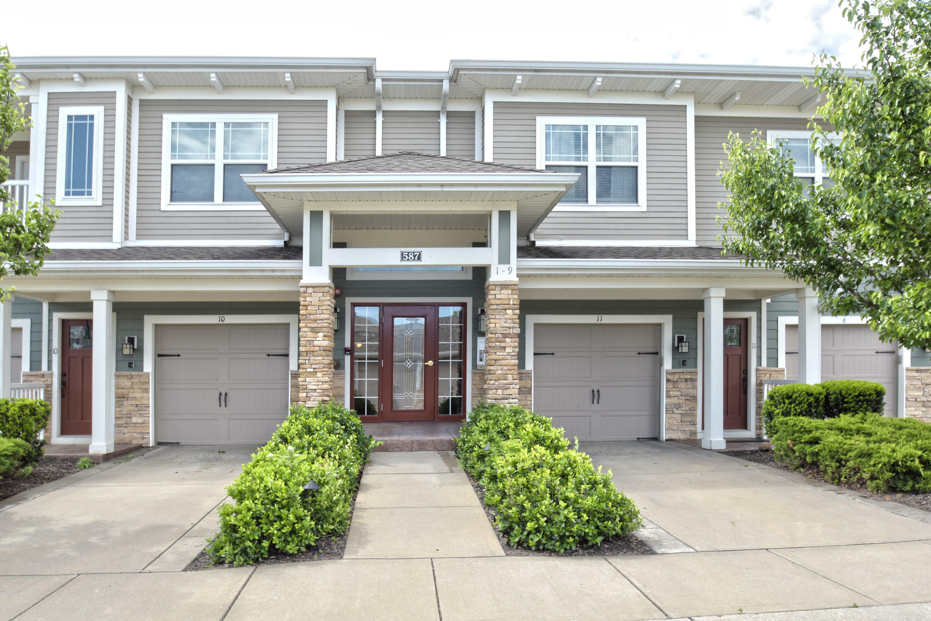 Property Photo:  587 Riverpointe Drive  KY 41074 