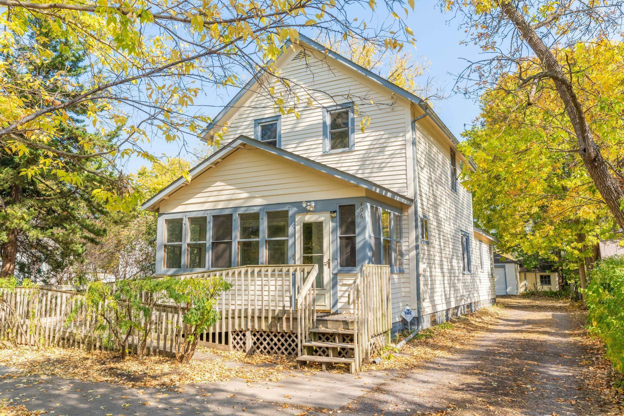 Property Photo:  406 15th Avenue N  MN 56303 