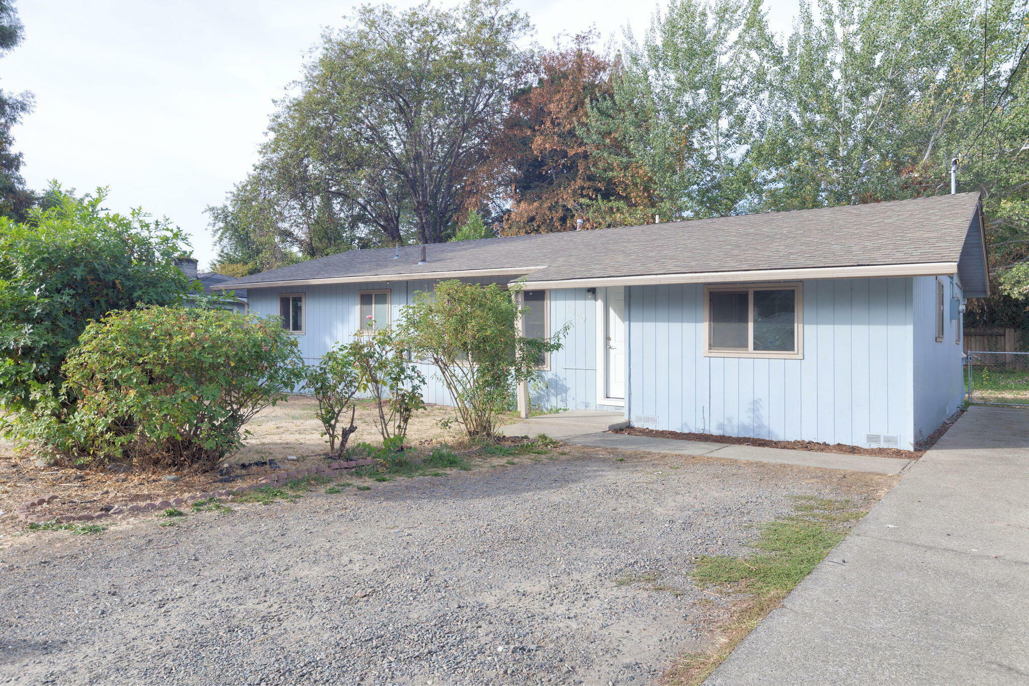 Property Photo:  1320 SE Elm Lane  OR 97526 