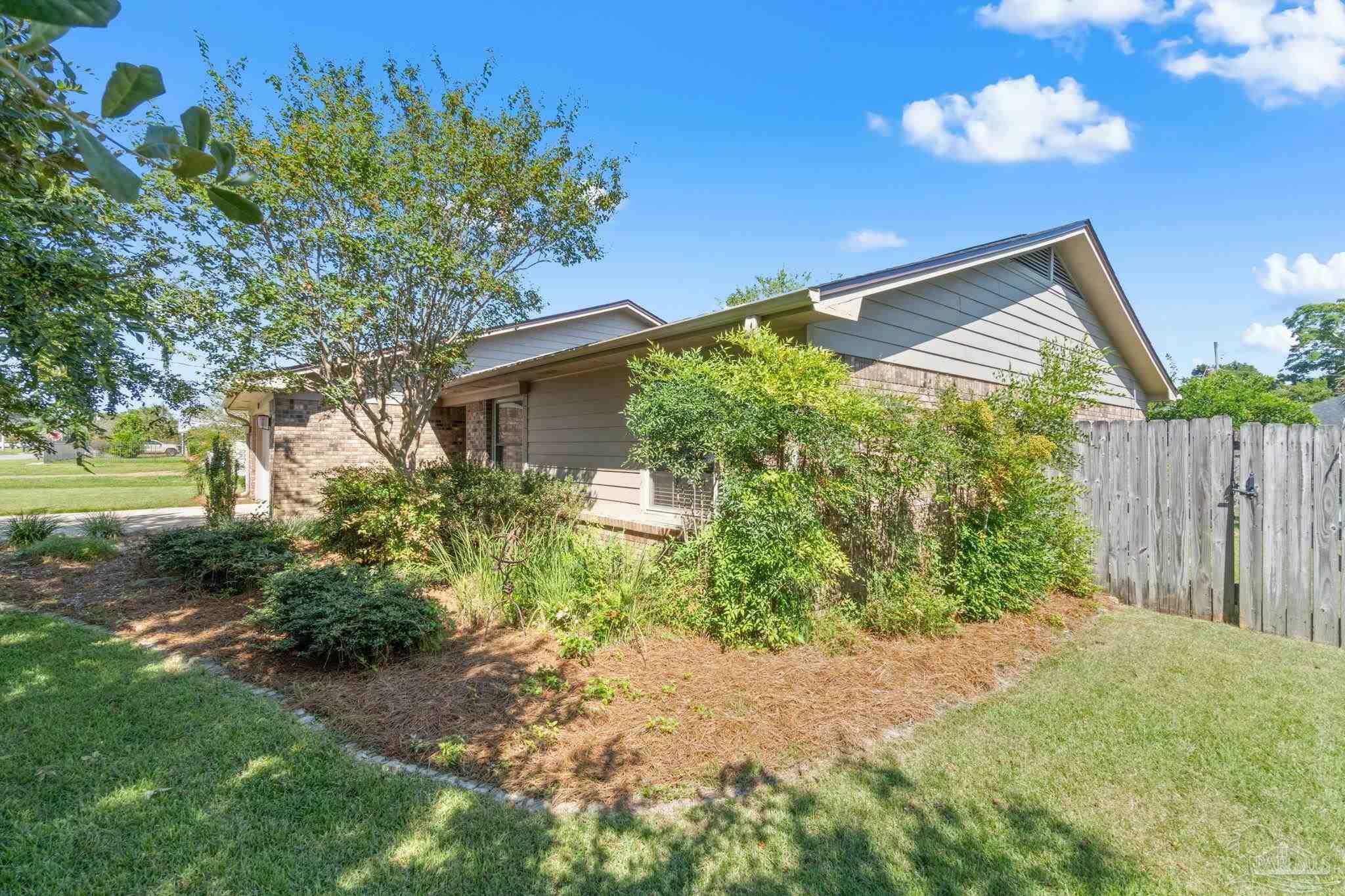 Property Photo:  7650 Le Jeune Dr  FL 32514 