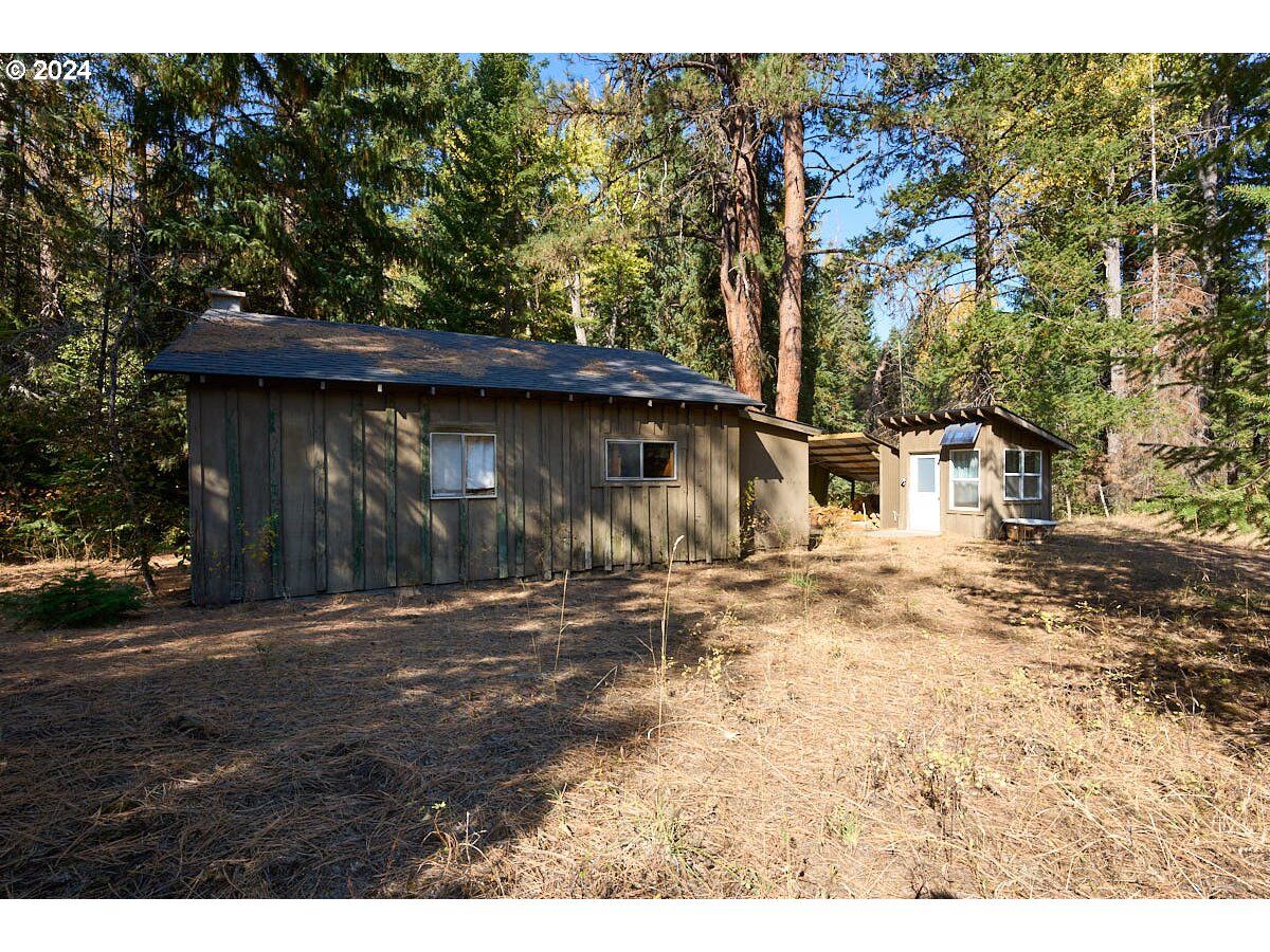 Property Photo:  68020 Bear Creek Rd  OR 97885 