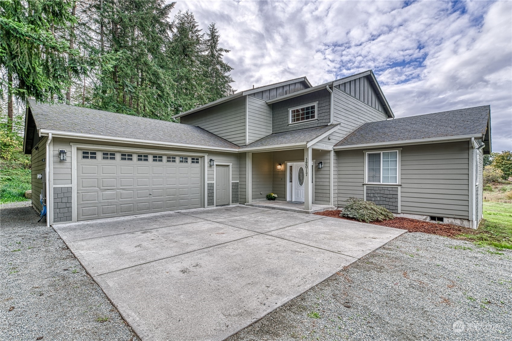 12017 Hillcrest Drive SE  Yelm WA 98597 photo