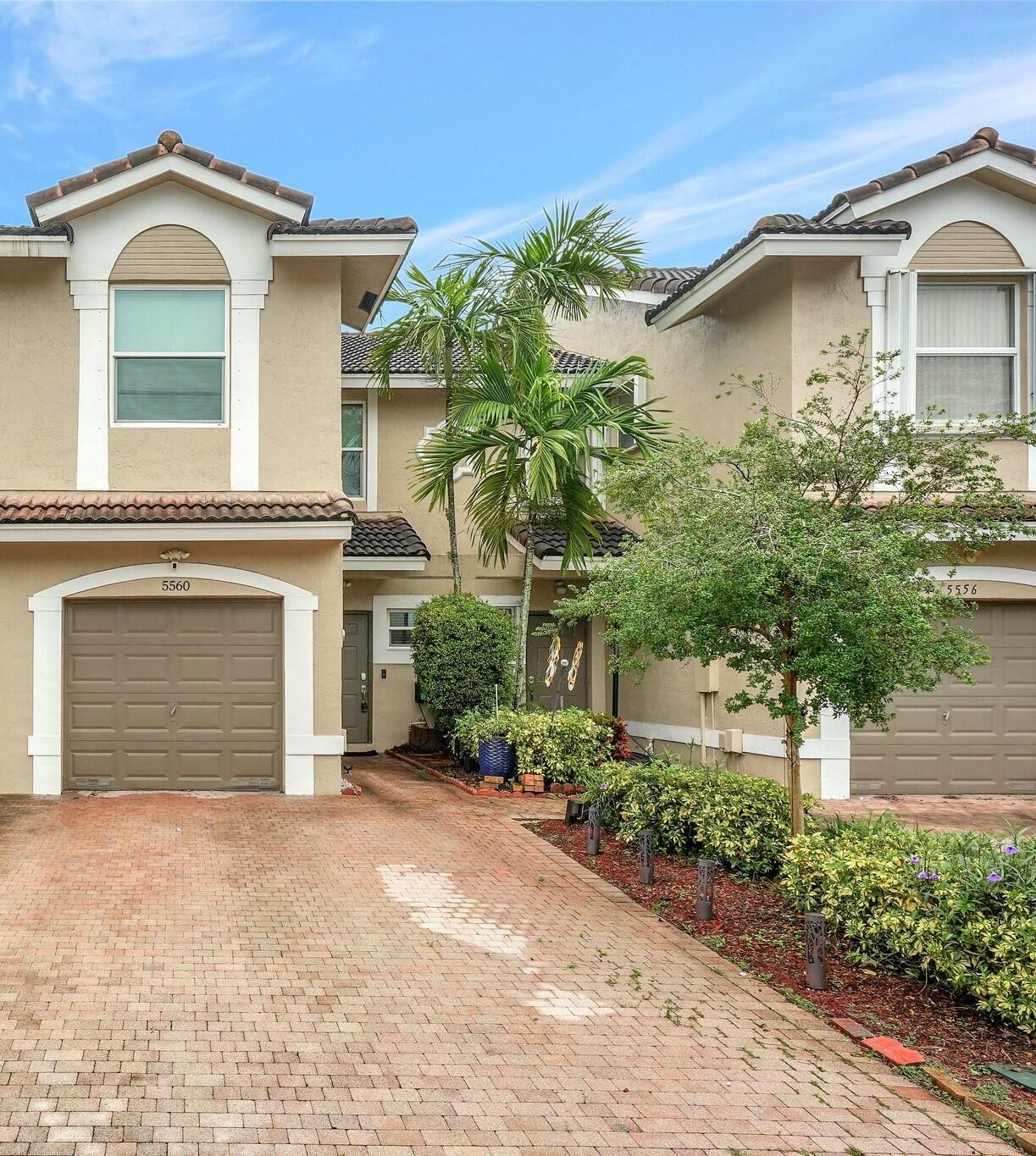 Property Photo:  5560 NW 90th Terrace  FL 33351 