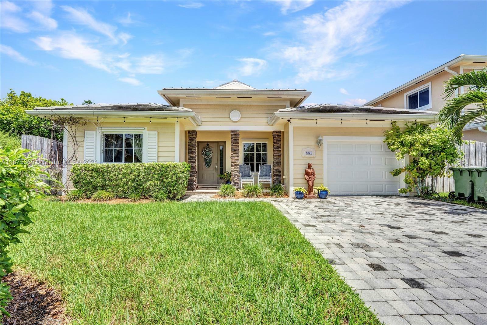 Property Photo:  441 SE 31st Ave  FL 33033 