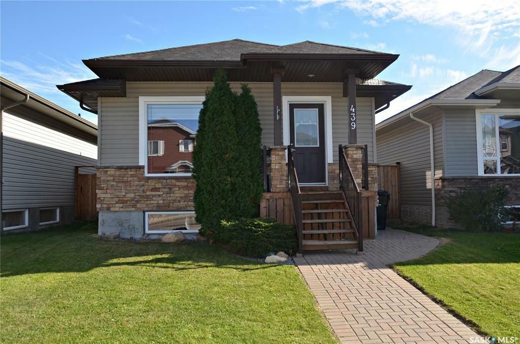 Property Photo:  439 Coad Manor  SK S7R 0C6 