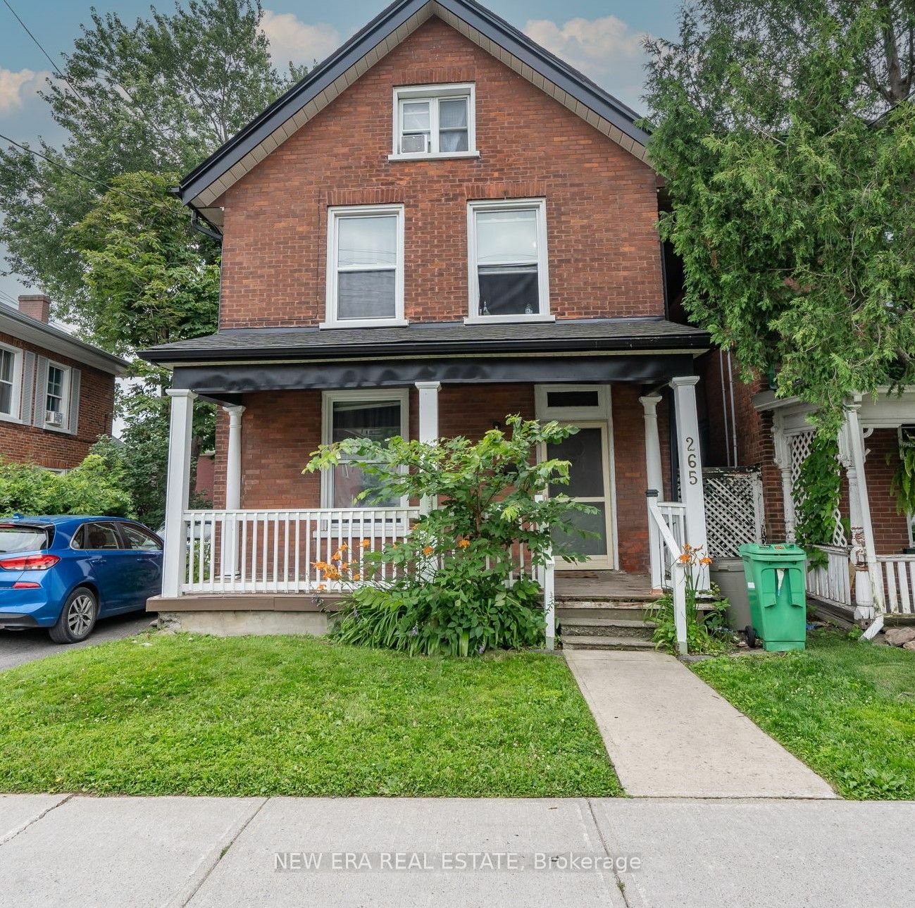 Property Photo:  265 Sherbrooke St  ON K9J 2N5 