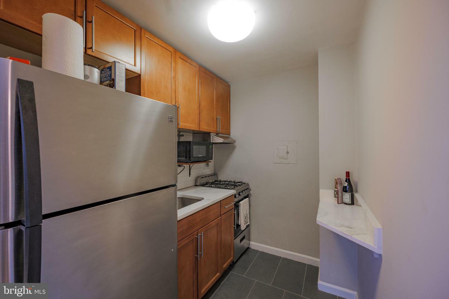 Property Photo:  1420 N N Street NW 214  DC 20005 