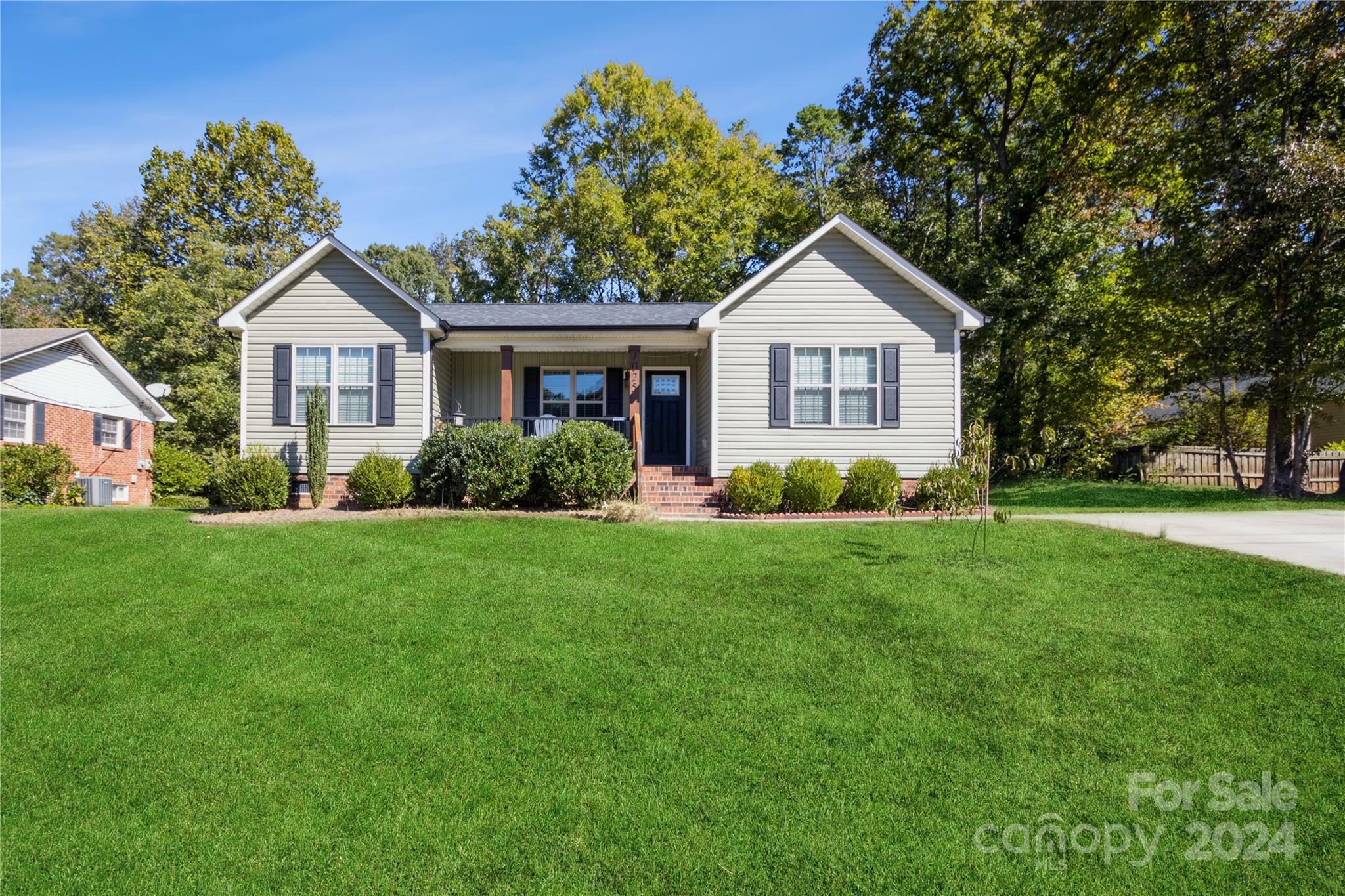 Property Photo:  1025 Hoke Street  NC 28081 