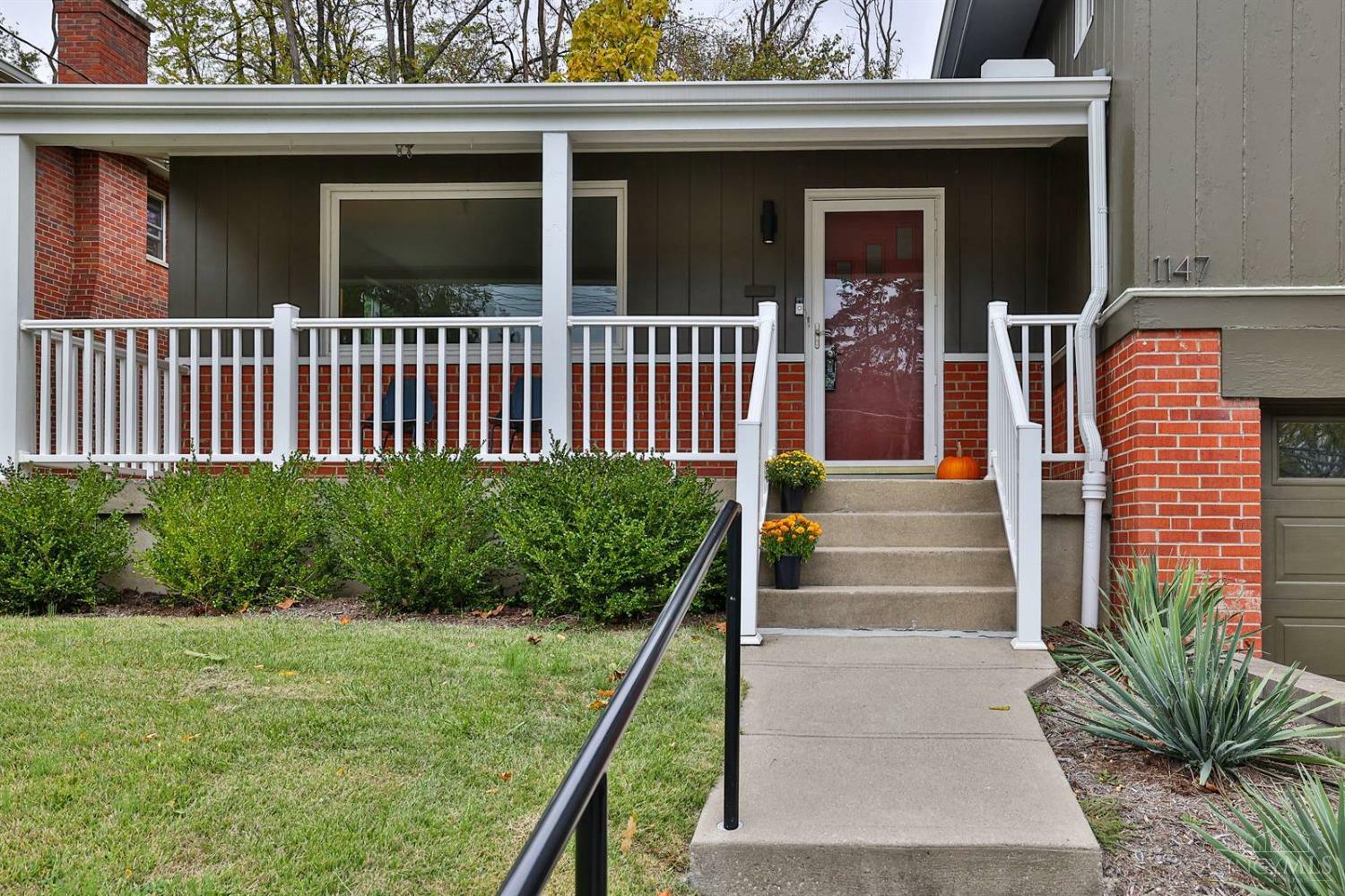 Property Photo:  1147 Paxton Avenue  OH 45208 