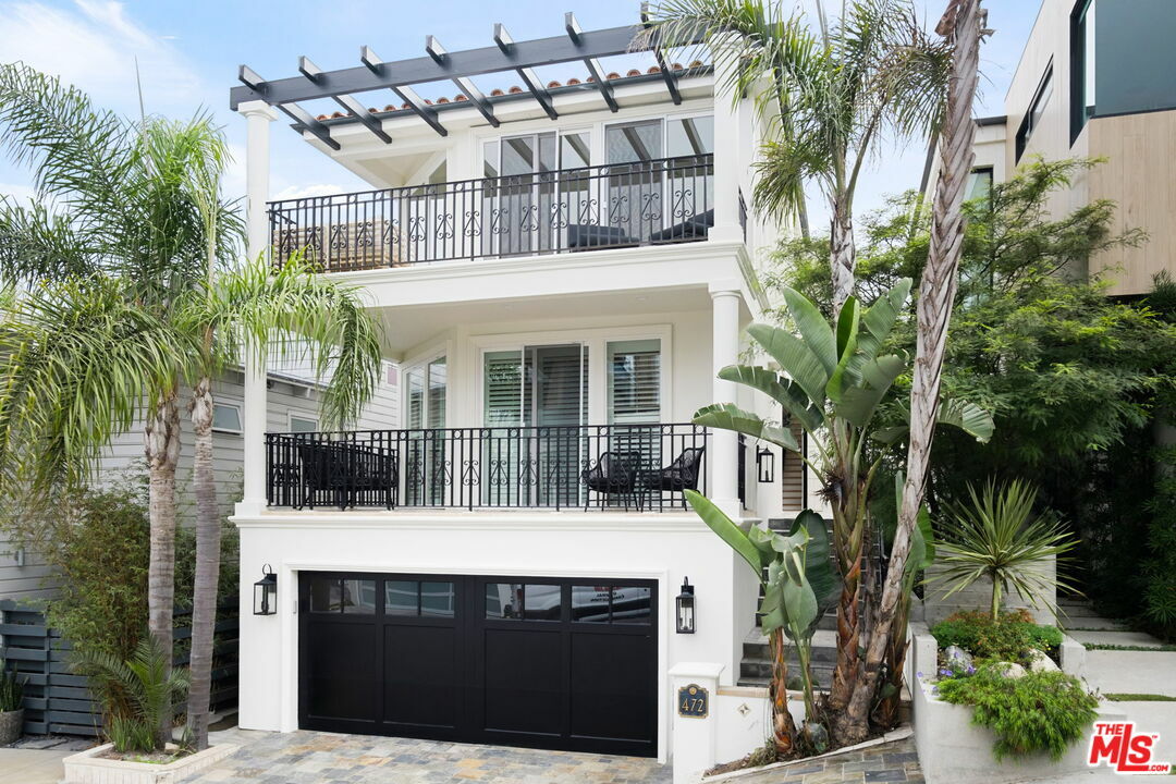 Property Photo: 472 29th St CA 90266