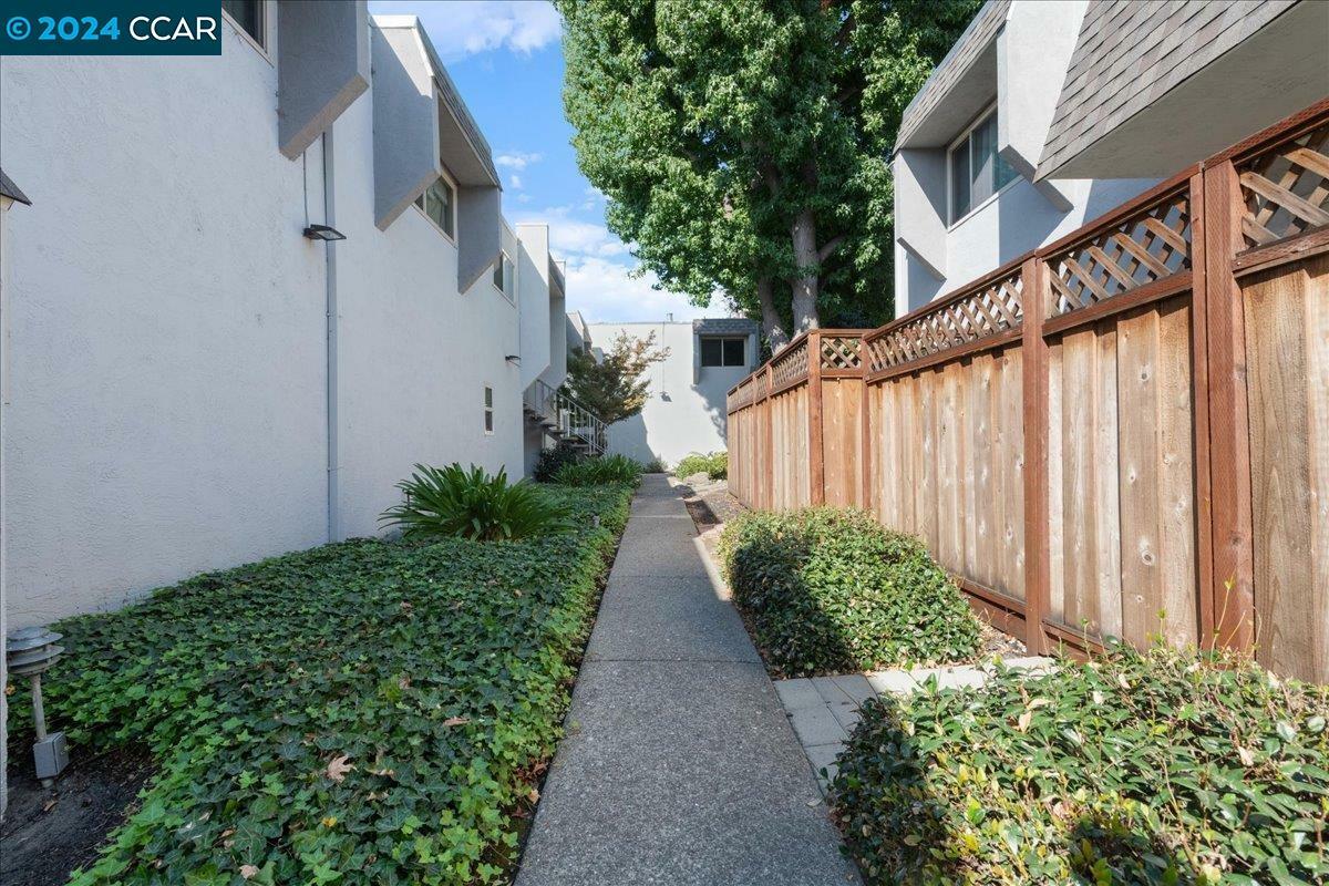 Property Photo:  20563 Yeandle Ave 8  CA 94546 