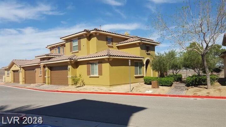 31 Via Mantova 3  Henderson NV 89011 photo