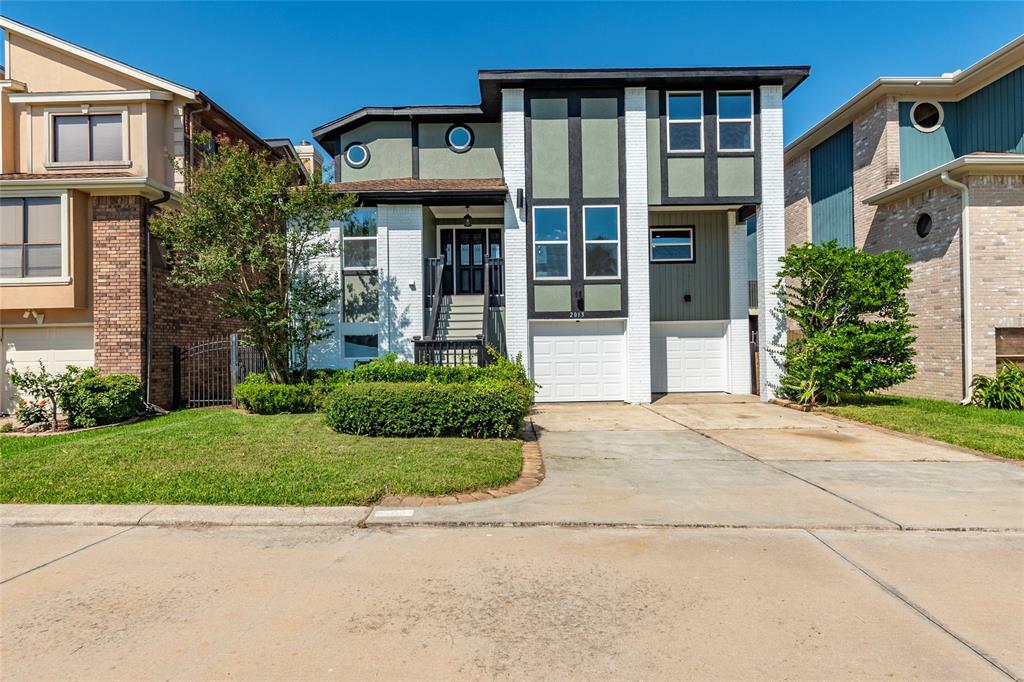 2013 Harbour Drive  Houston TX 77058 photo