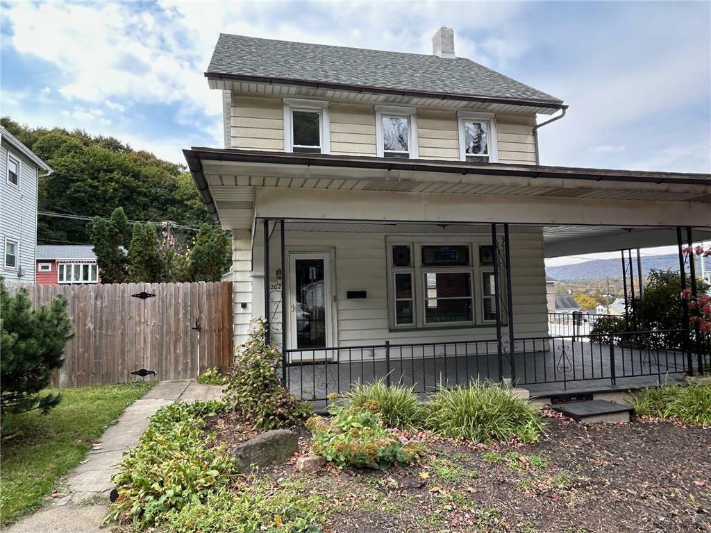 Property Photo:  1202 Main Street  PA 18080 