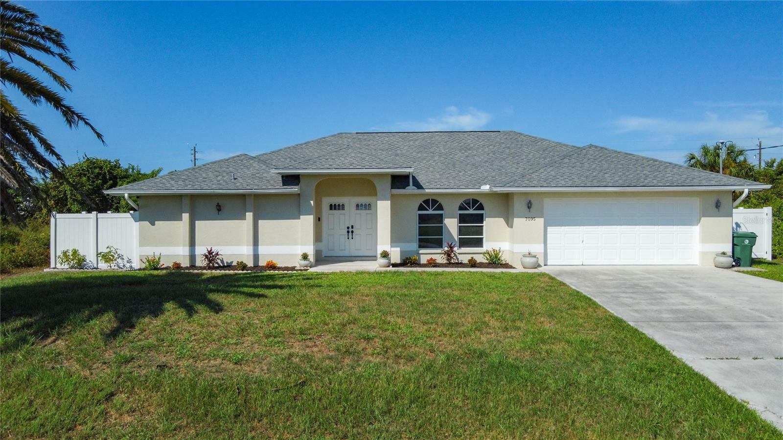 Property Photo:  7095 Beardsley Street  FL 34224 