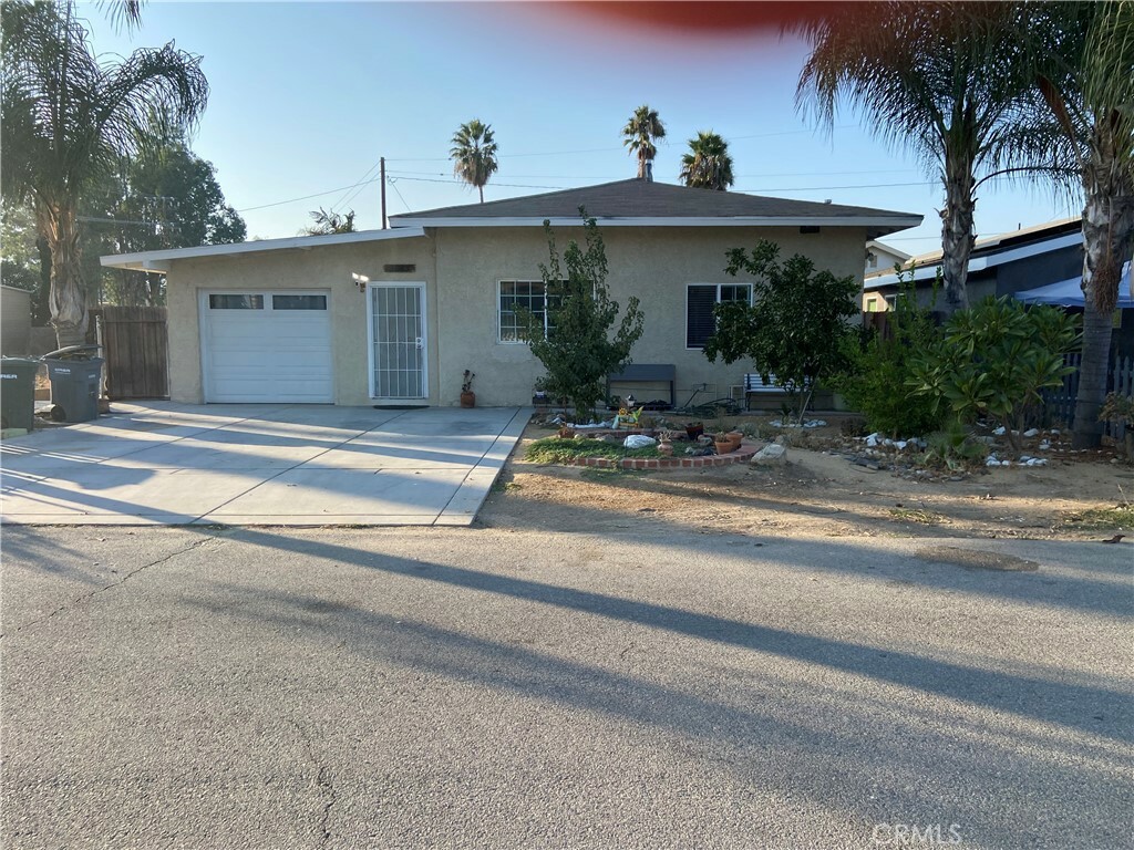 31183 Illinois Street  Lake Elsinore CA 92530 photo