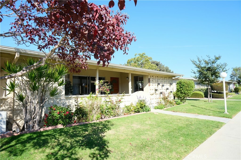 Property Photo:  1660 Glenview Road 78A  M12  CA 90740 