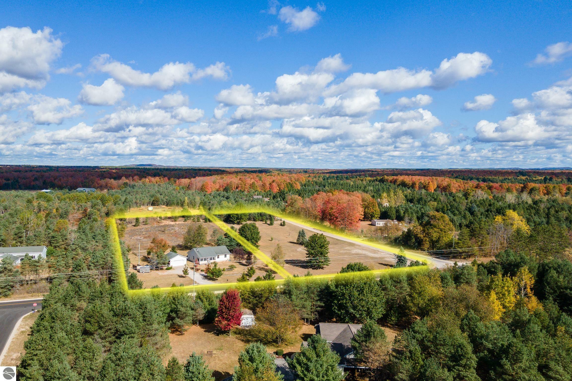 Property Photo:  17444 Fewins Road  MI 49643 