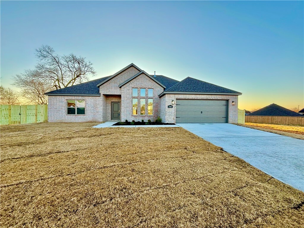 Property Photo:  704 W Shane Court  AR 72761 