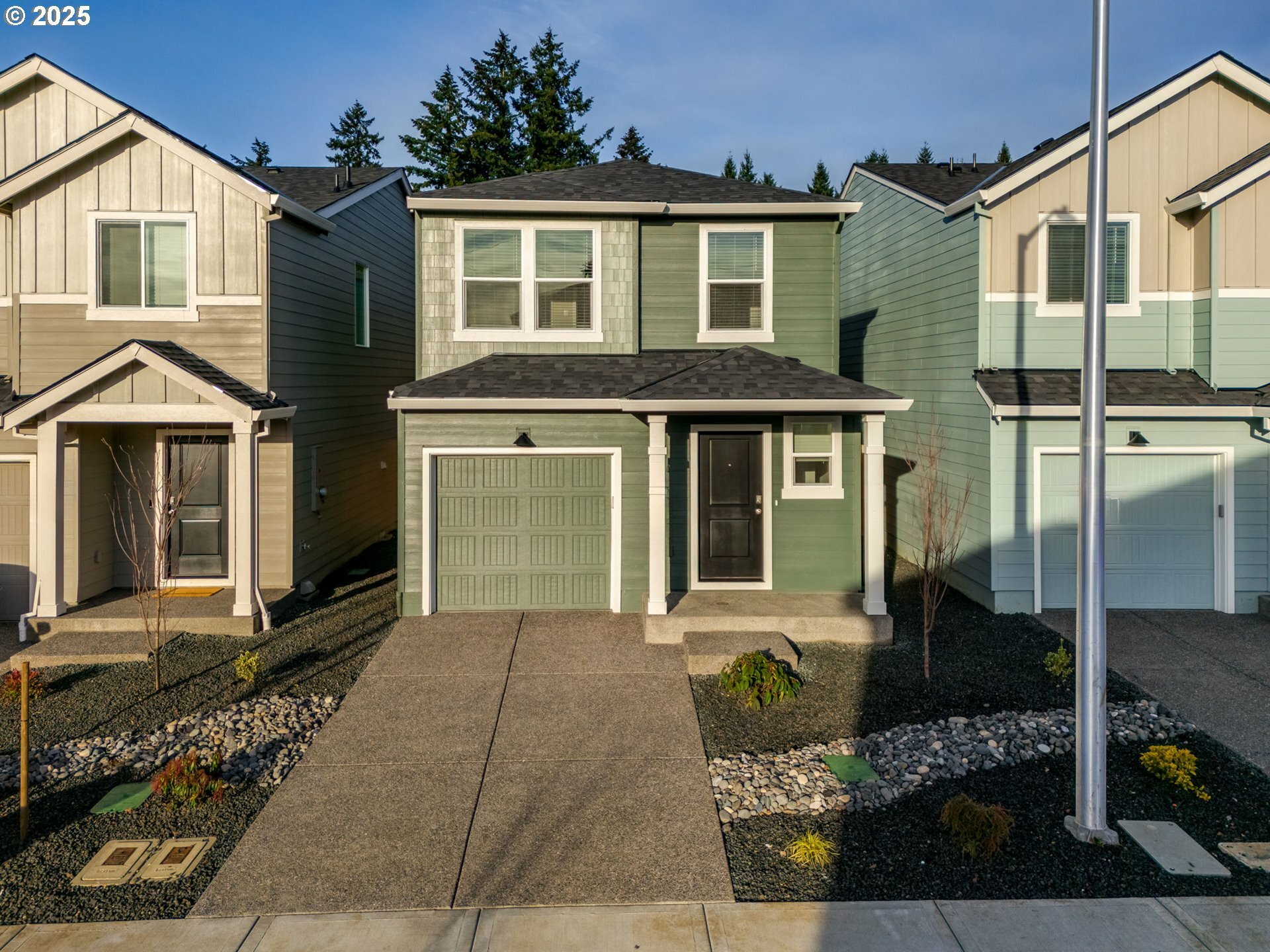 Property Photo: 10348 NE 46th St WA 98682