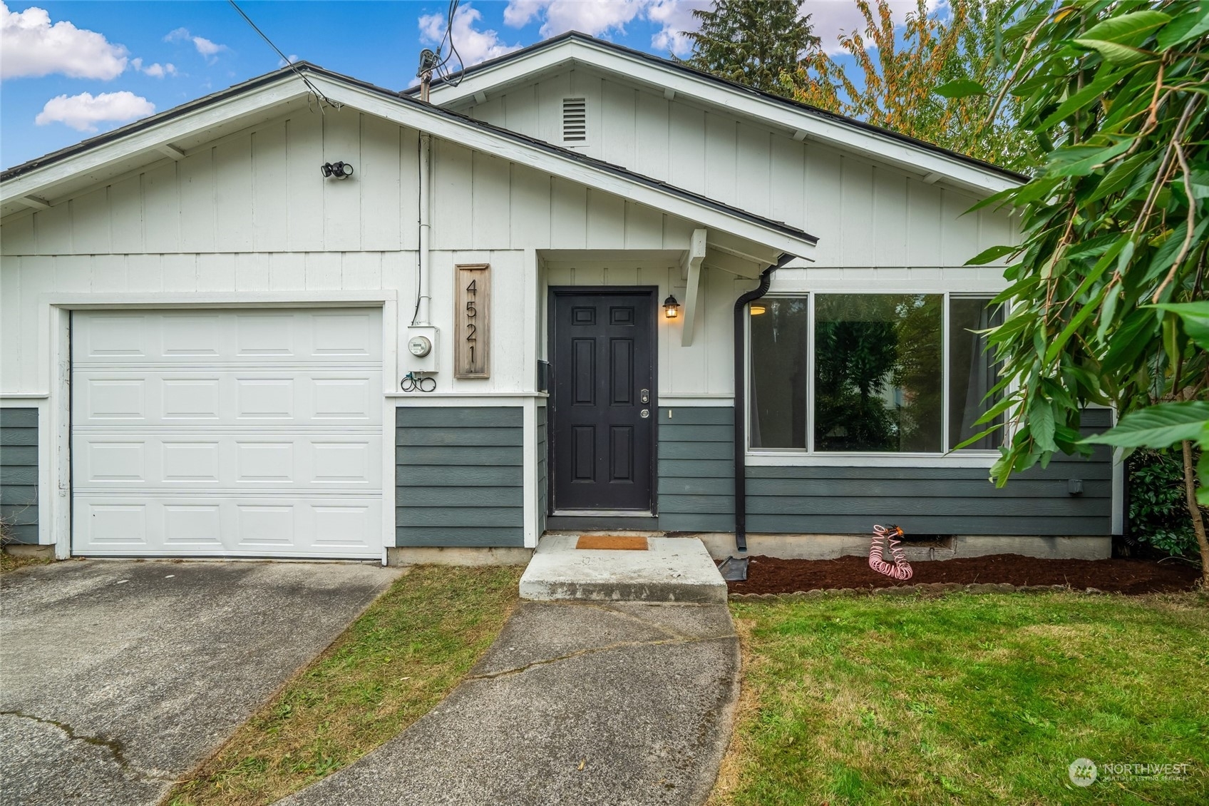 Property Photo:  4521 E B Street  WA 98404 