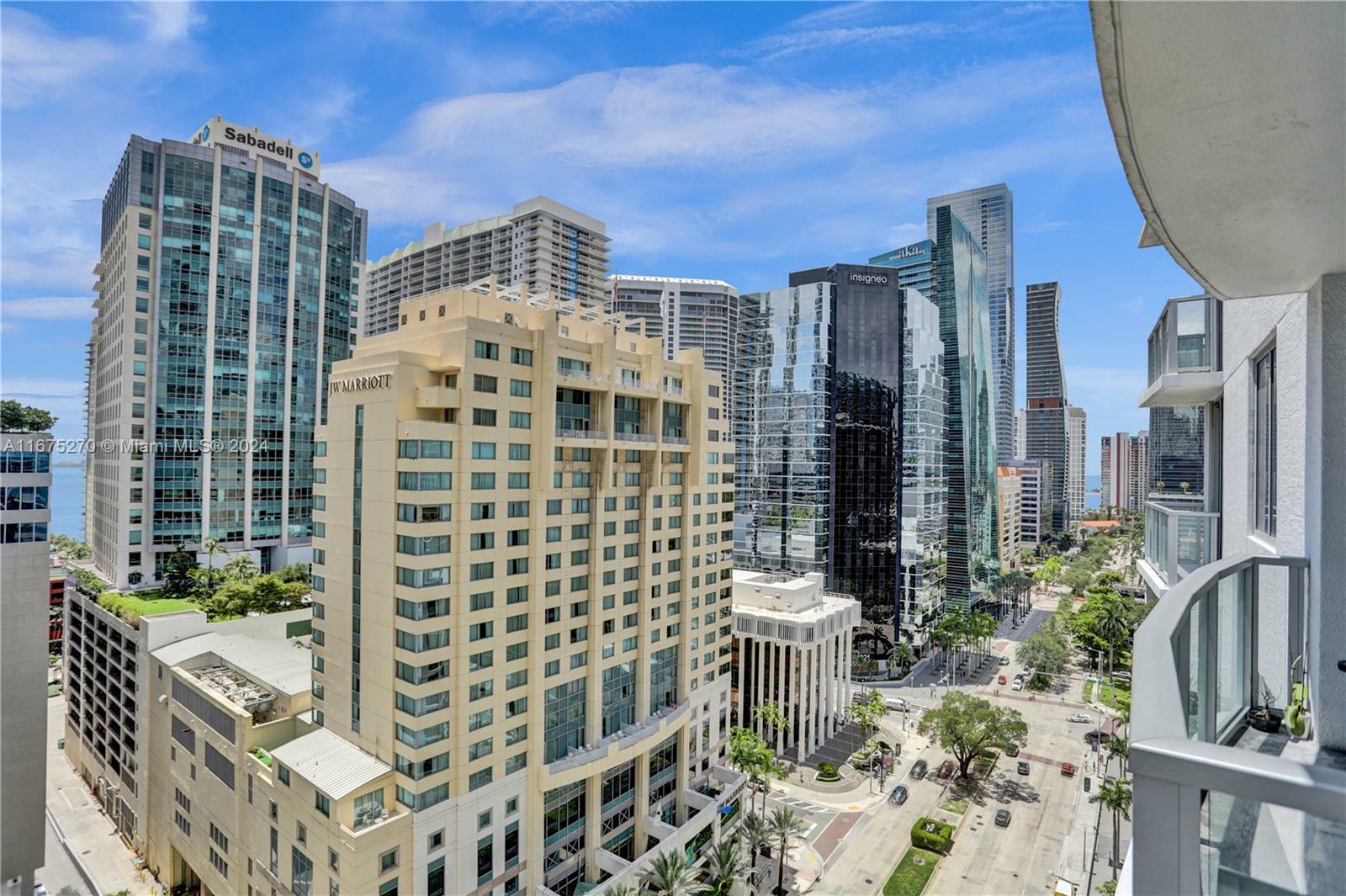 Property Photo:  1060 Brickell Ave 1703  FL 33131 