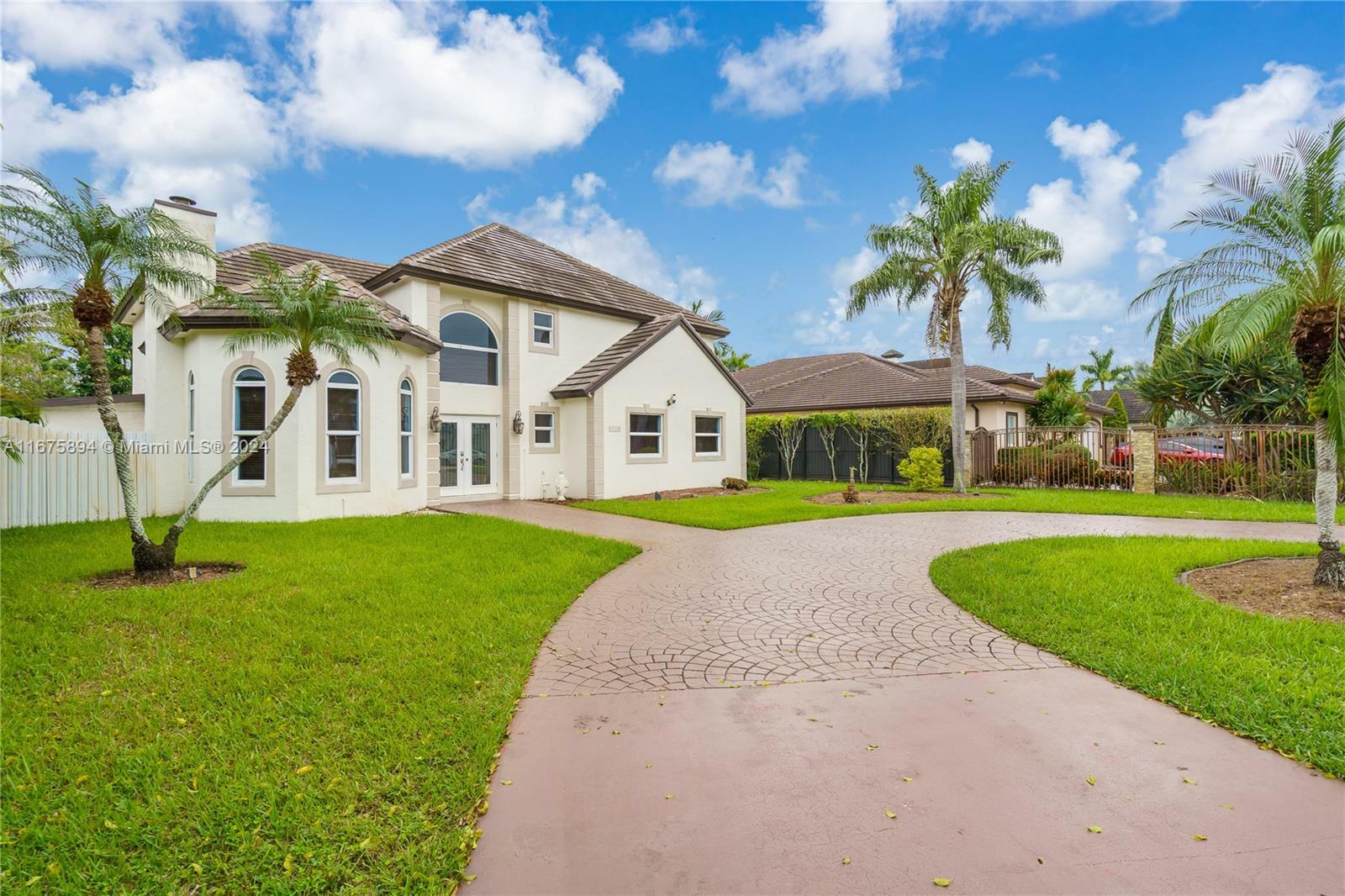 Property Photo:  3525 SW 136th Ave  FL 33175 