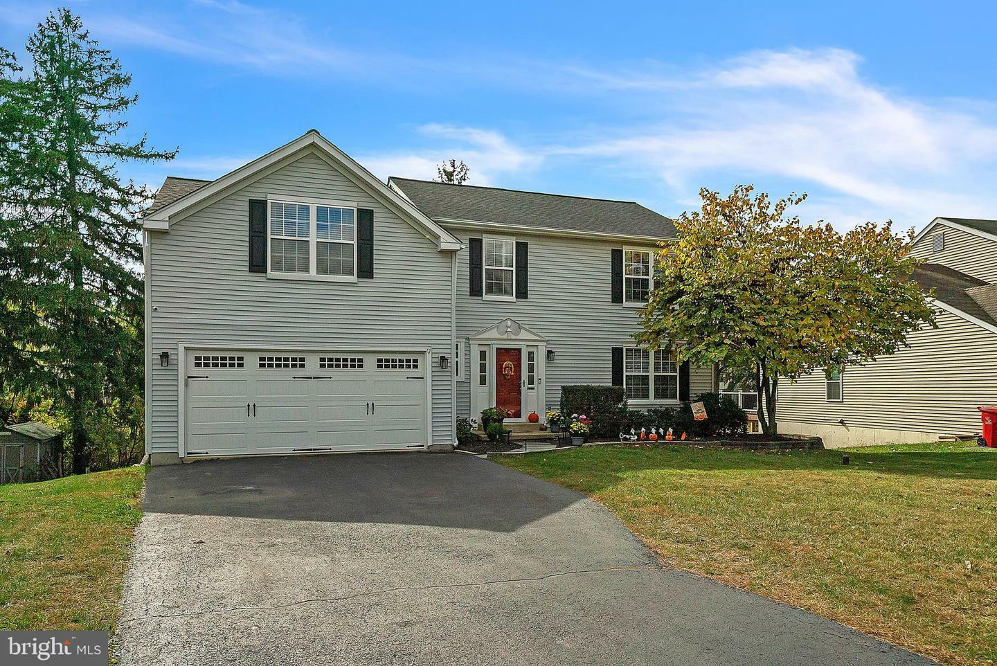 Property Photo:  1004 Bayberry Lane  PA 19426 