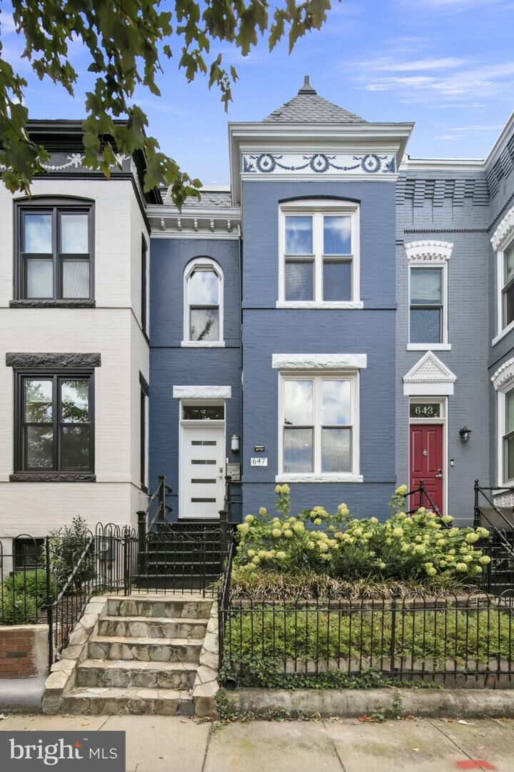 Property Photo:  647 F Street NE  DC 20002 
