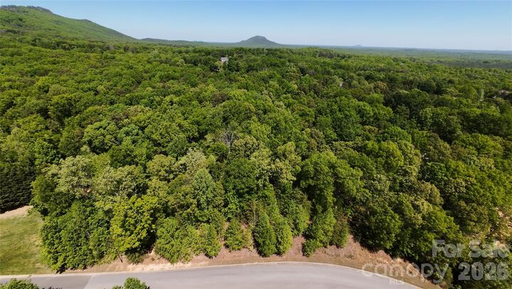 Property Photo:  5112 Kings Pinnacle Drive  NC 28086 