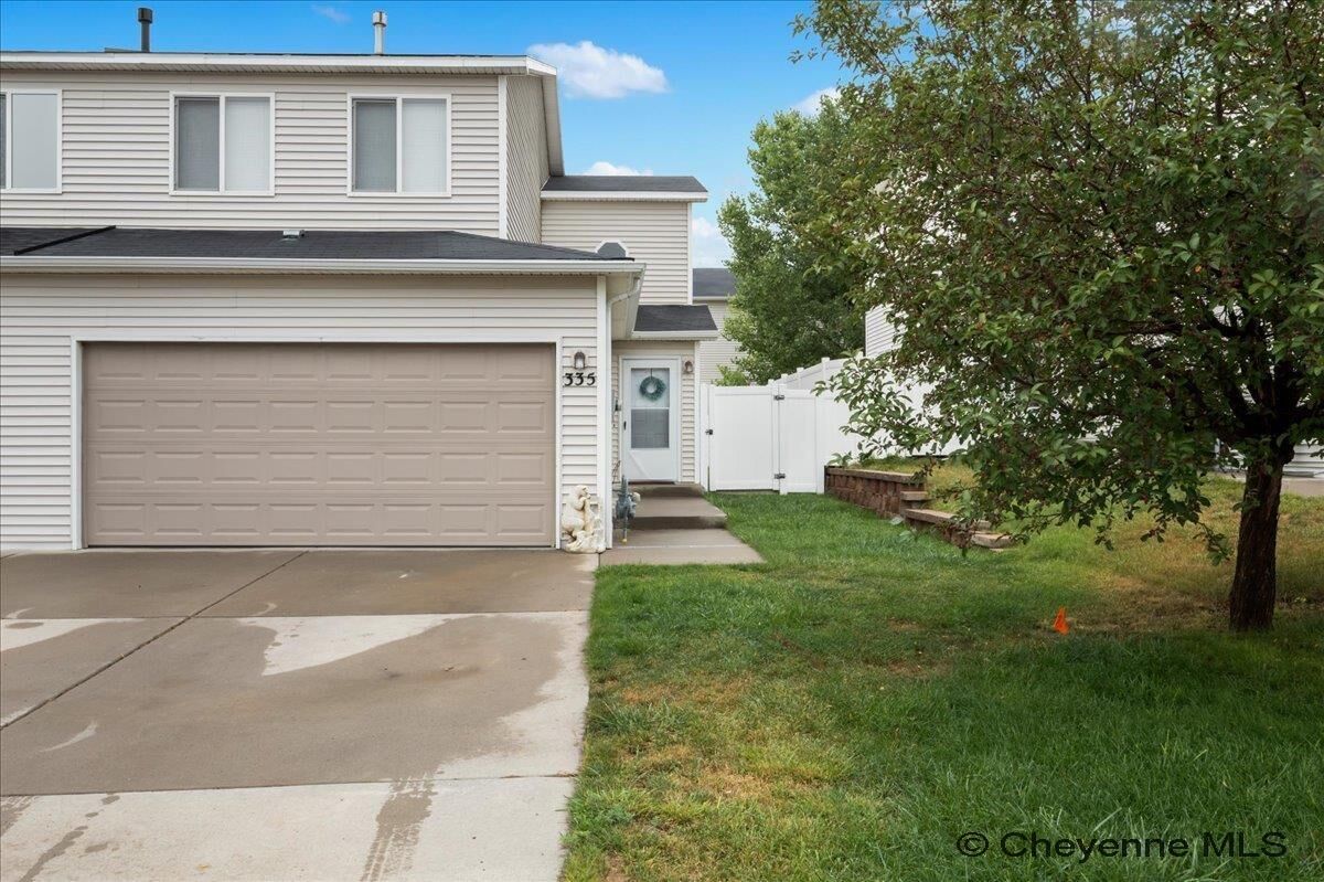 Property Photo: 335 Arkel Way WY 82007