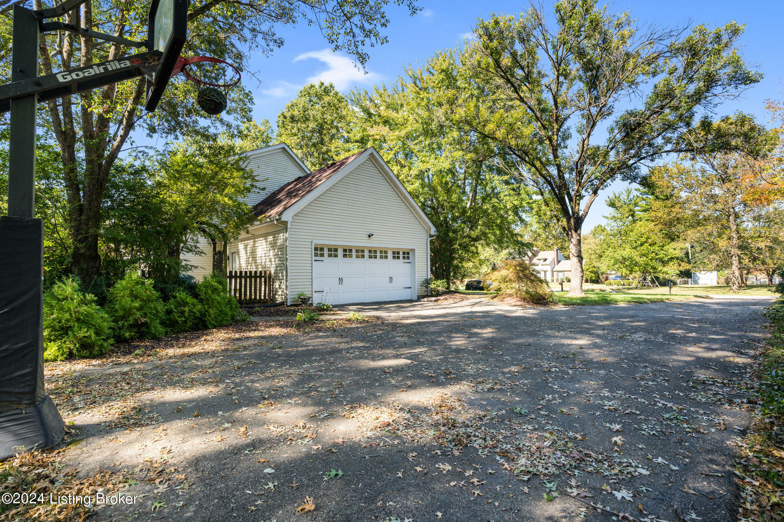 Property Photo:  11504 Arbor Ct  KY 40223 