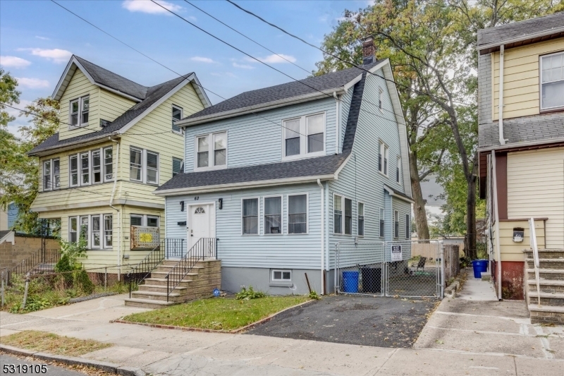 Property Photo:  62 Mountain View Ave  NJ 07106 